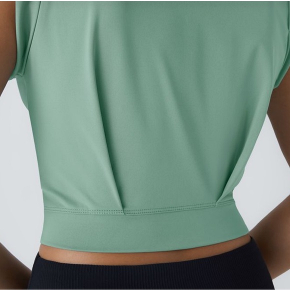 HALARA Yoga Crop Top - Picture 4 of 5